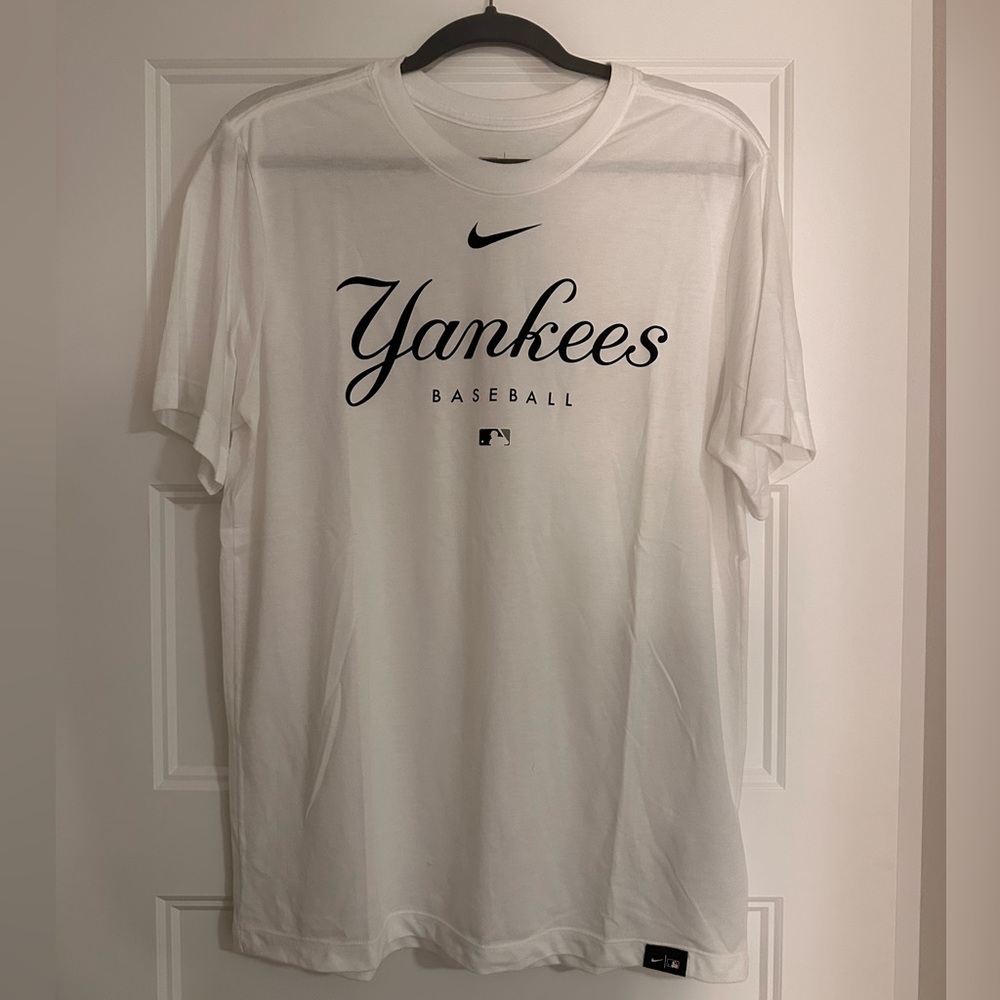 Nike Yankees T-Shirt